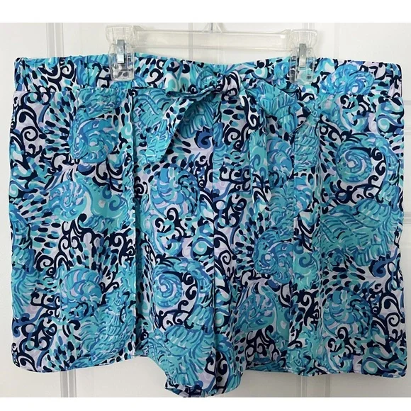 NWT Lilly Putlizer Mylee Tie Front Shorts - Picture 2 of 7